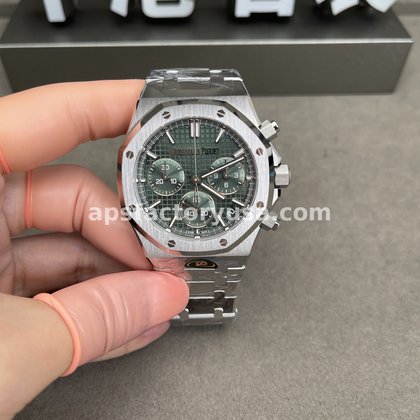 QC photographs, Royal Oak Chronograph 26240ST, green dial, 8 frames