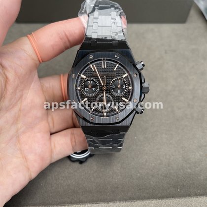 QC photographs, Royal Oak Offshore 26240CE, black ceramic, 8 frames